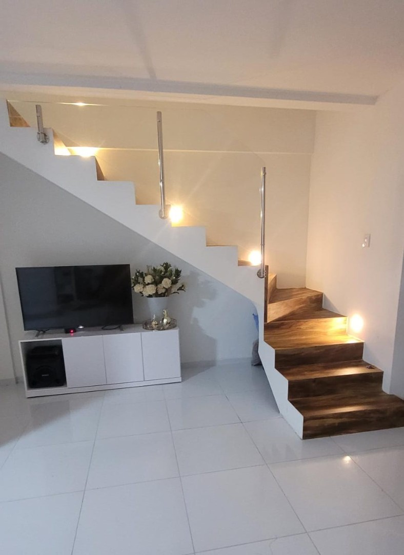 En Alquiler a $us 650 Foto 16