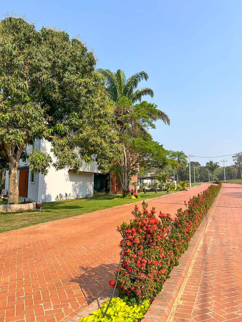 Terreno en Venta<b>TERRENO DE 1.263 M2 EN EL URUBO, CONDOMINIO PRIVADO</b>    Foto 1