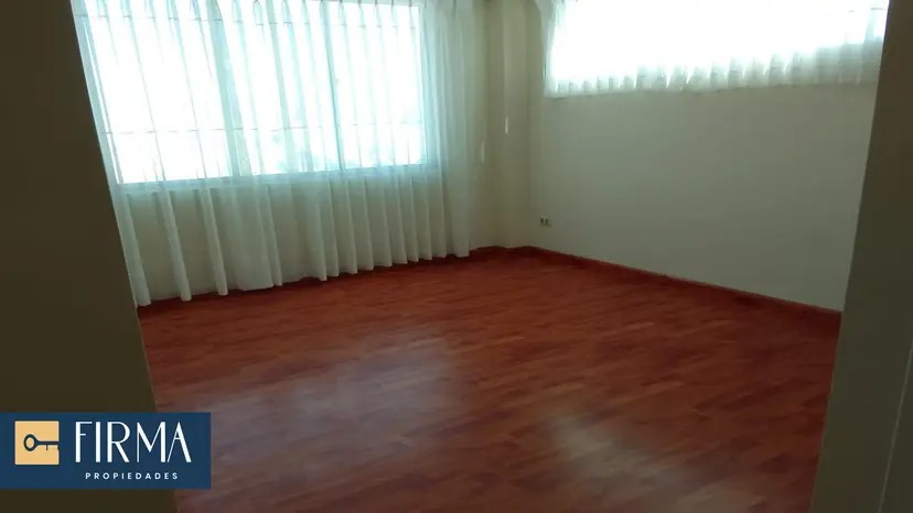 Casa en AlquilerUrbanización Los Rosales Zona de Achumani  Foto 5