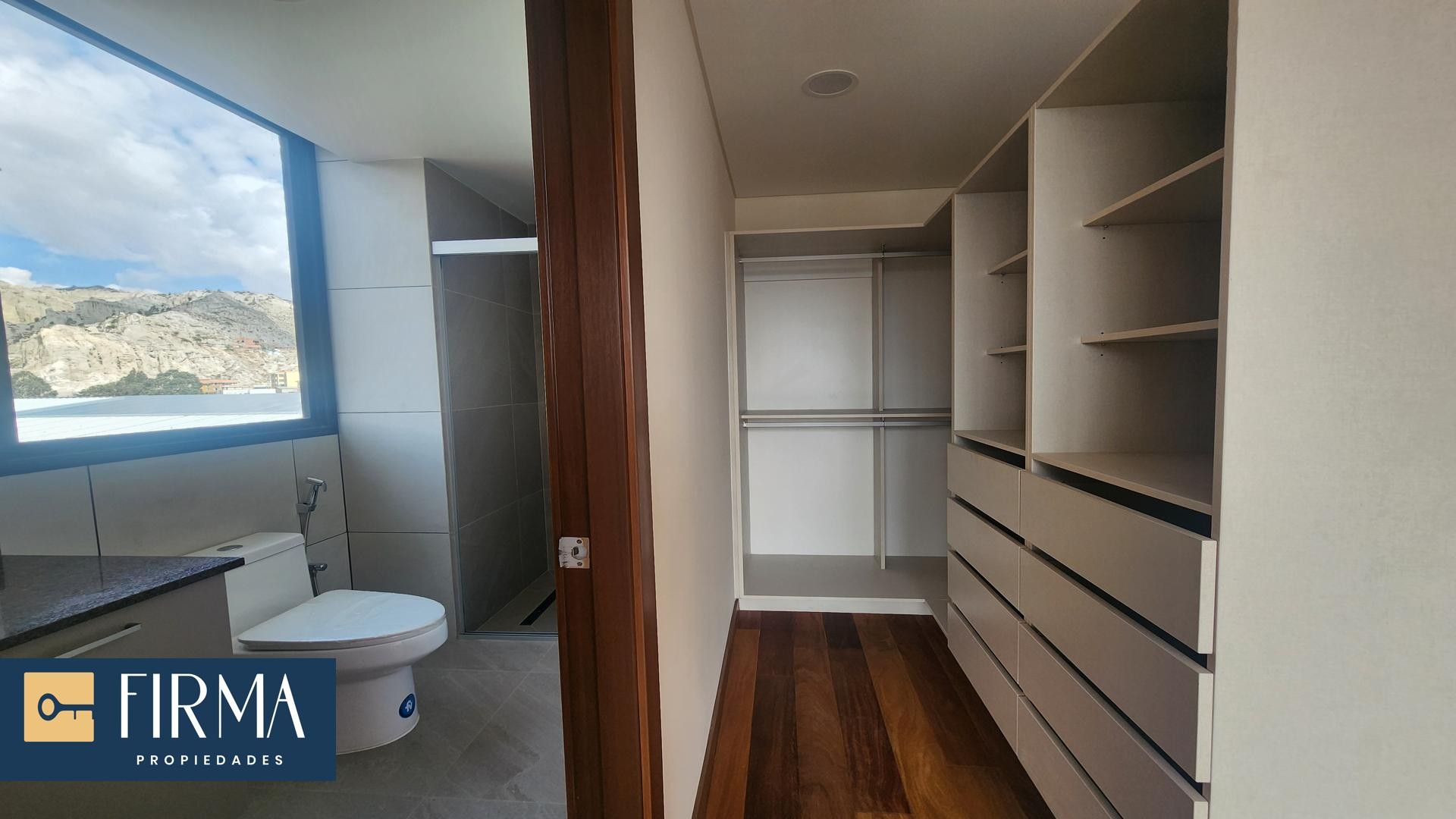 Departamento en VentaDEPARTAMENTO DUPLEX EN VENTA A ESTRENAR CON TERRAZA PRIVADA EN OBRAJES 4 dormitorios 5 baños 1 parqueos Foto 11