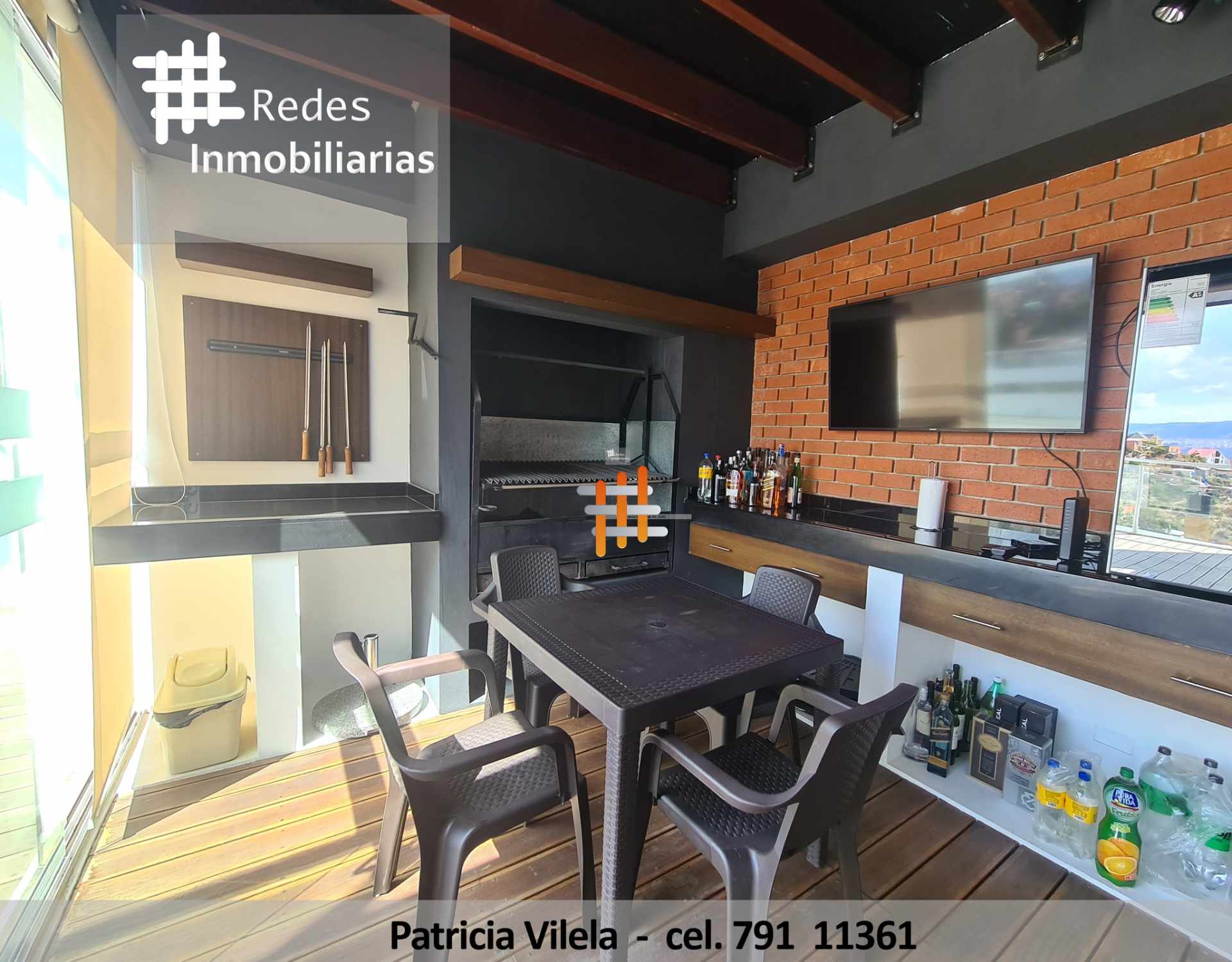 Departamento en VentaHERMOSO PENT HOUSE DUPLEX EN VENTA SOBRE LA AV. COSTANERA CON 92 m2 TERRAZA 3 dormitorios 5 baños 3 parqueos Foto 3