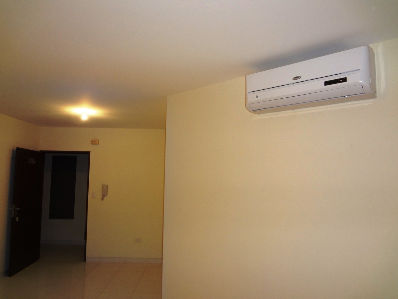 Departamento en AlquilerCalle Ingavi frente a coliseo Eugenio Verde Ramo Foto 5