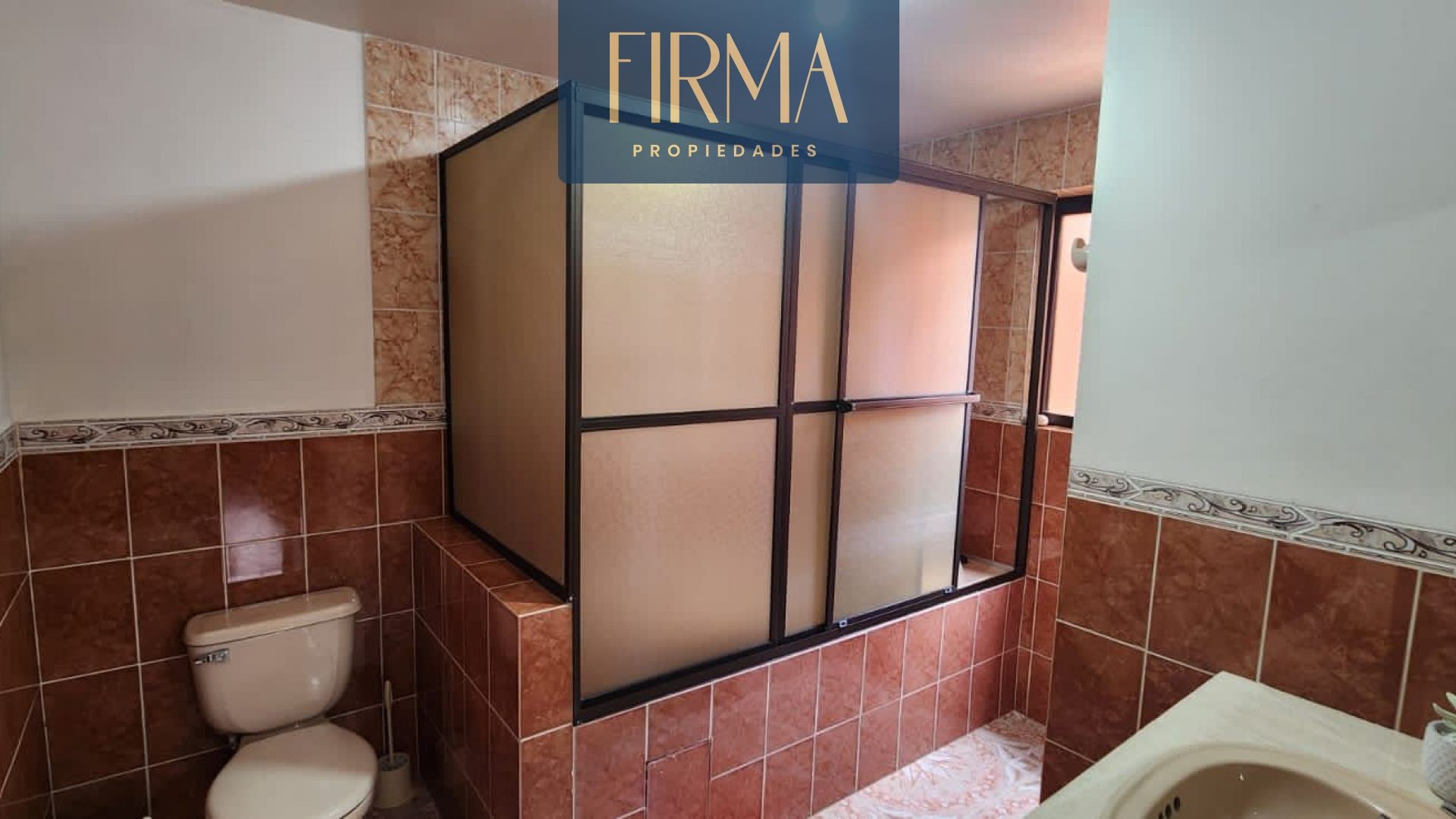 Casa en AnticréticoCASA EN ANTICRETICO REGISTRABLE, ACHUMANI 3 dormitorios 4 baños 3 parqueos Foto 15