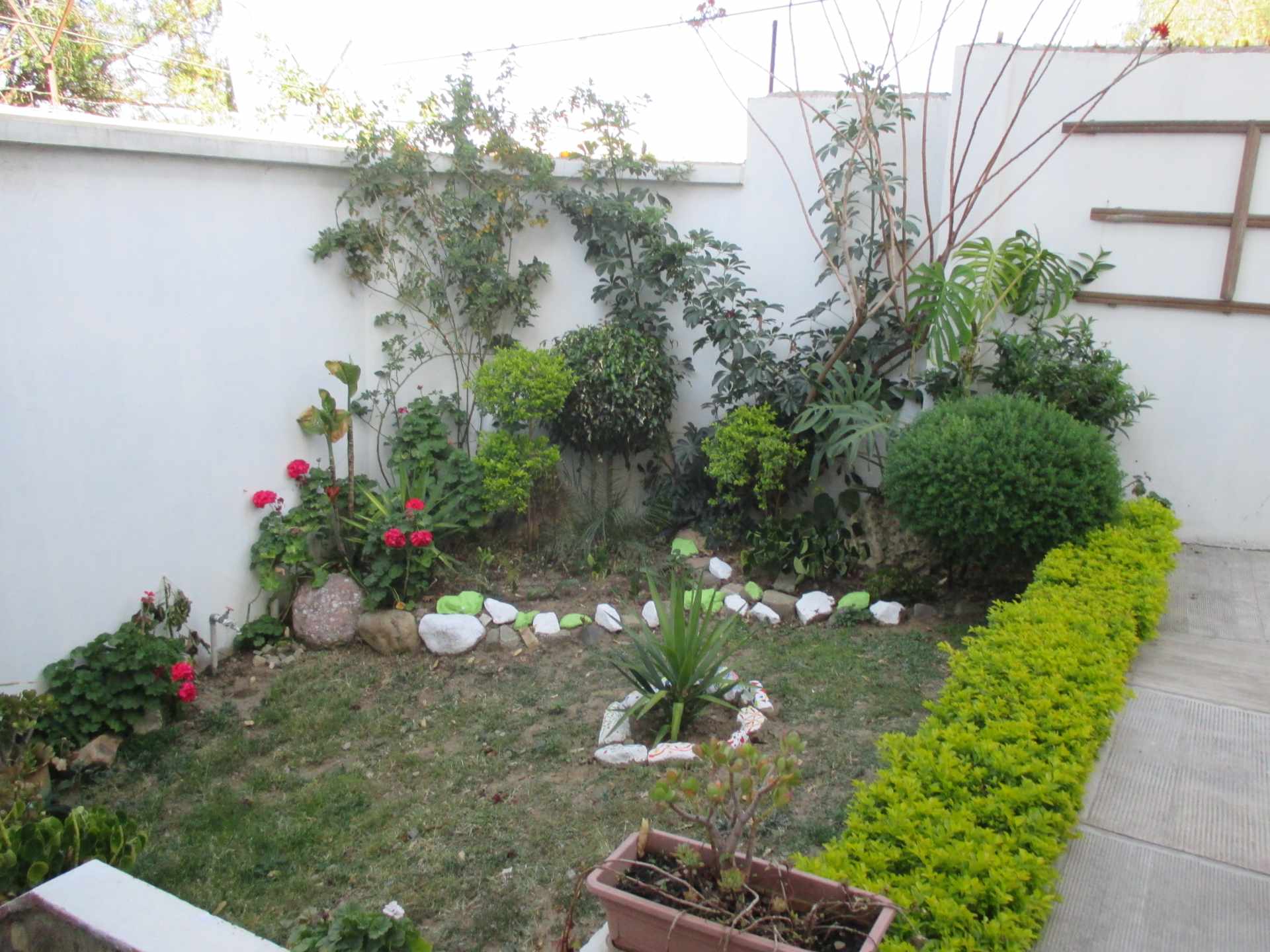 Casa en Aranjuez en Cochabamba 4 dormitorios 4 baños 3 parqueos Foto 2