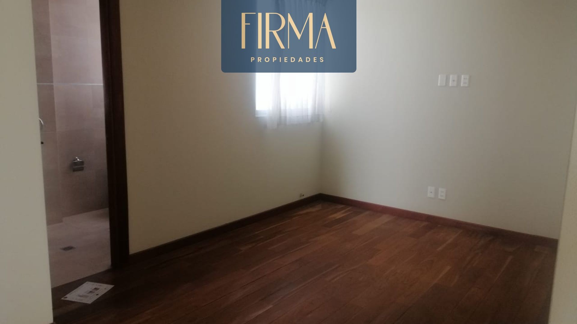 En Alquiler a $us 650 Foto 6