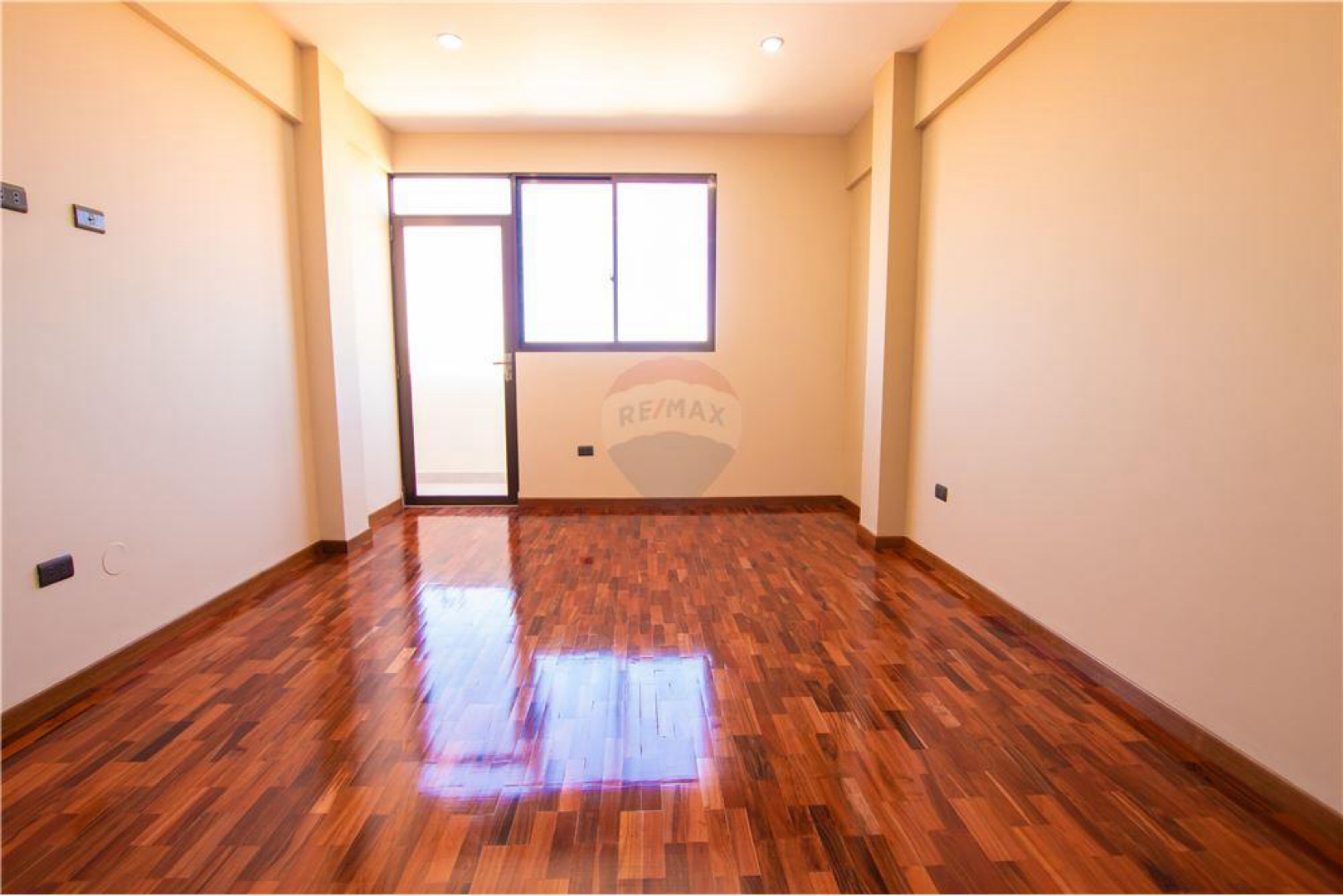 En Venta a $us 183,600 Foto 7