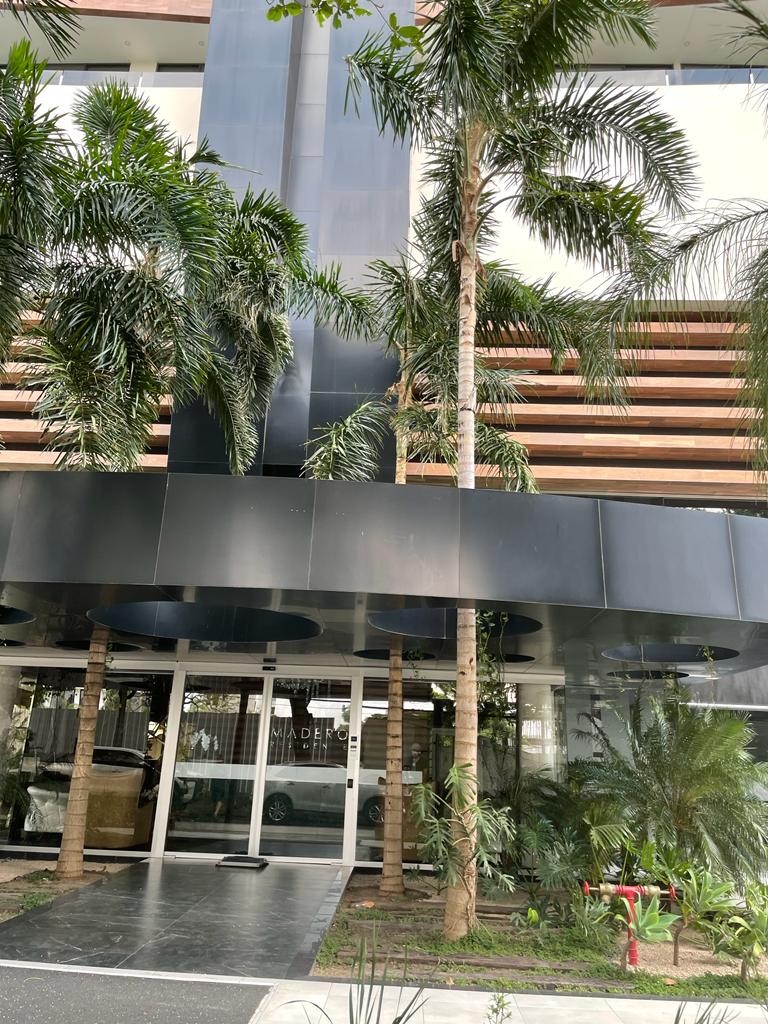 En Alquiler a $us 1,000 Foto 3