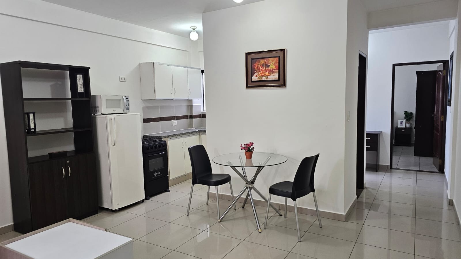 Departamento en Alquiler✨ En Equipetrol alquilo amplio depto de 1 dorm con escritorio 1 dormitorios 1 baños 1 parqueos Foto 1