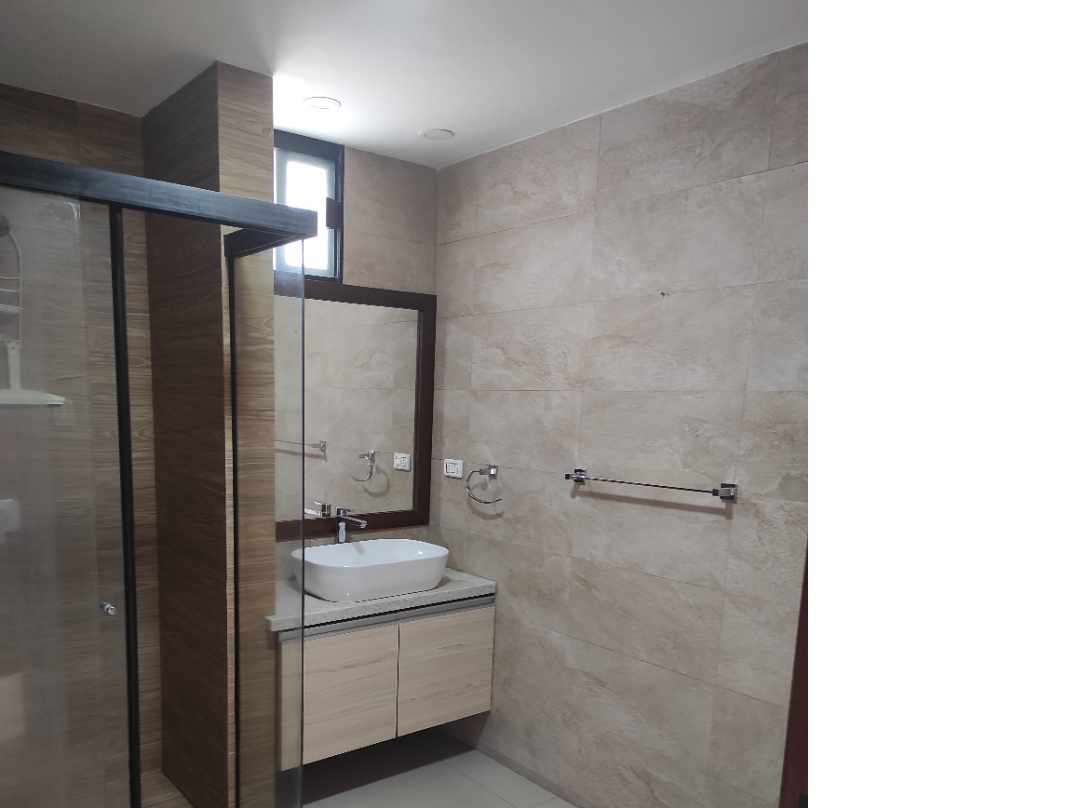 En Alquiler a $us 1,500 Foto 22