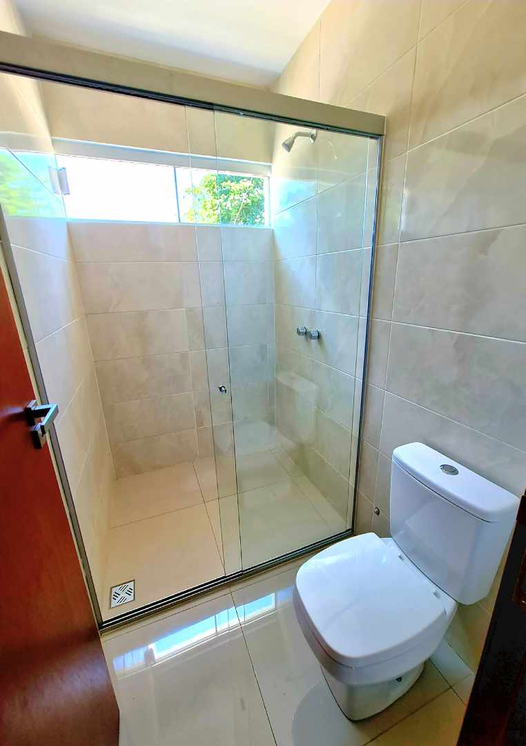 Casa Zona Norte 
km 8½ Banzer (Zona Col. Cambridge)
Condominio Las Palmeras 2 Foto 17