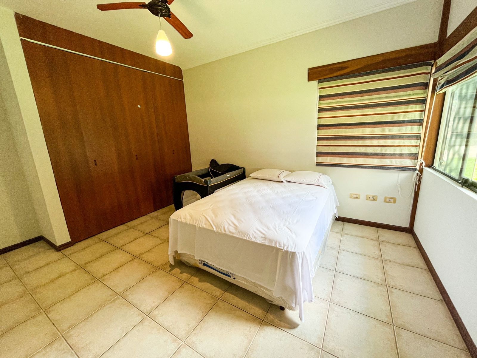 Casa en VentaCOLINAS DEL URUBO SECTOR 2 3 dormitorios 4 baños 4 parqueos Foto 33