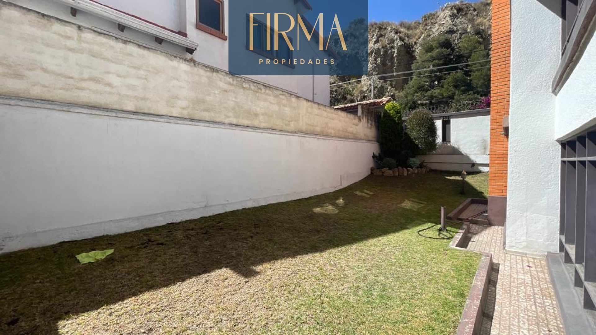 Casa en Koani en La Paz 3 dormitorios 4 baños 2 parqueos Foto 16