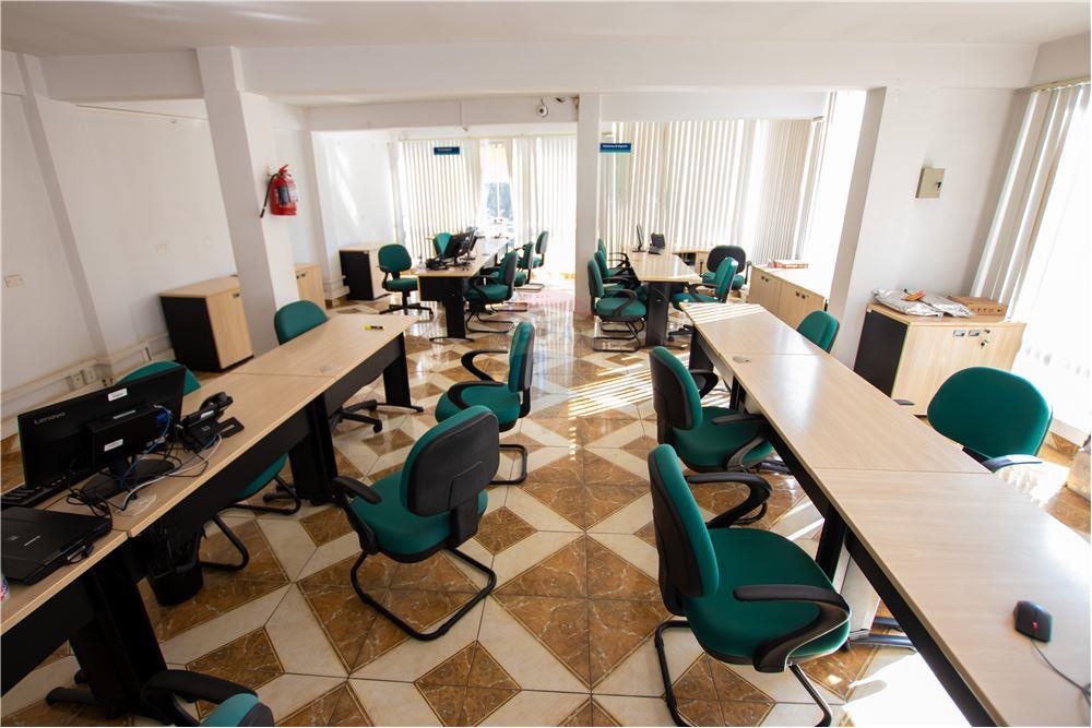 En Alquiler a $us 2,500 Foto 2