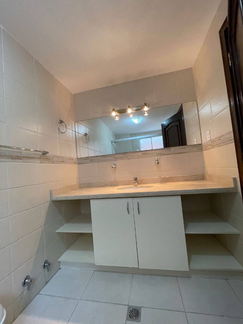 Departamento en AlquilerCALACOTO C/12 Foto 6