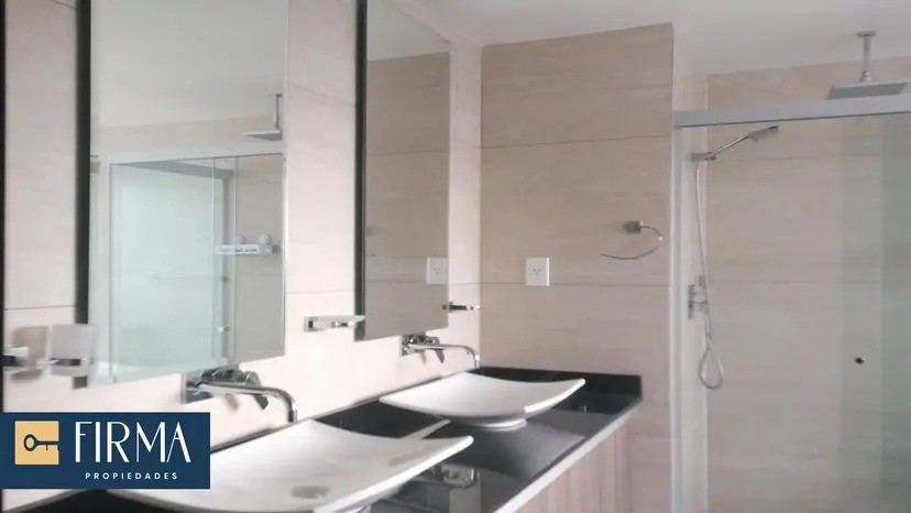 Casa en AlquilerCASA EN ALQUILER EN ACHUMANI AMOBLADA Y EQUIPADA 4 dormitorios 6 baños 3 parqueos Foto 6