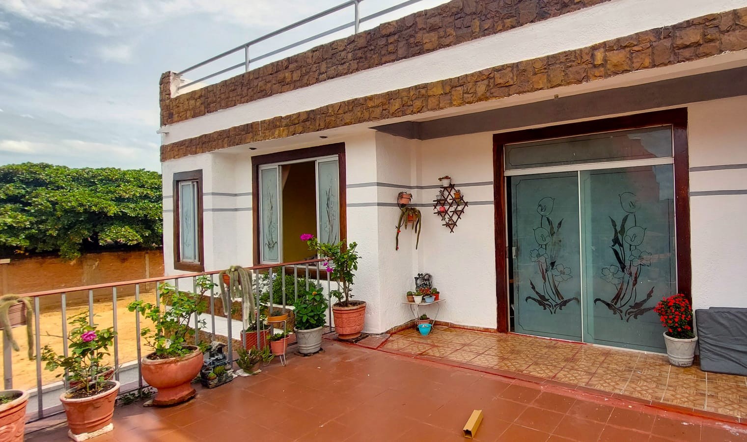 Casa en VentaBARRIO BRANIFF ZONA SUR. 3ER Y 4TO ANILLO! CERCA AL MCDO. ALTO SAN PEDRO. ! 4 dormitorios 4 baños 5 parqueos Foto 6