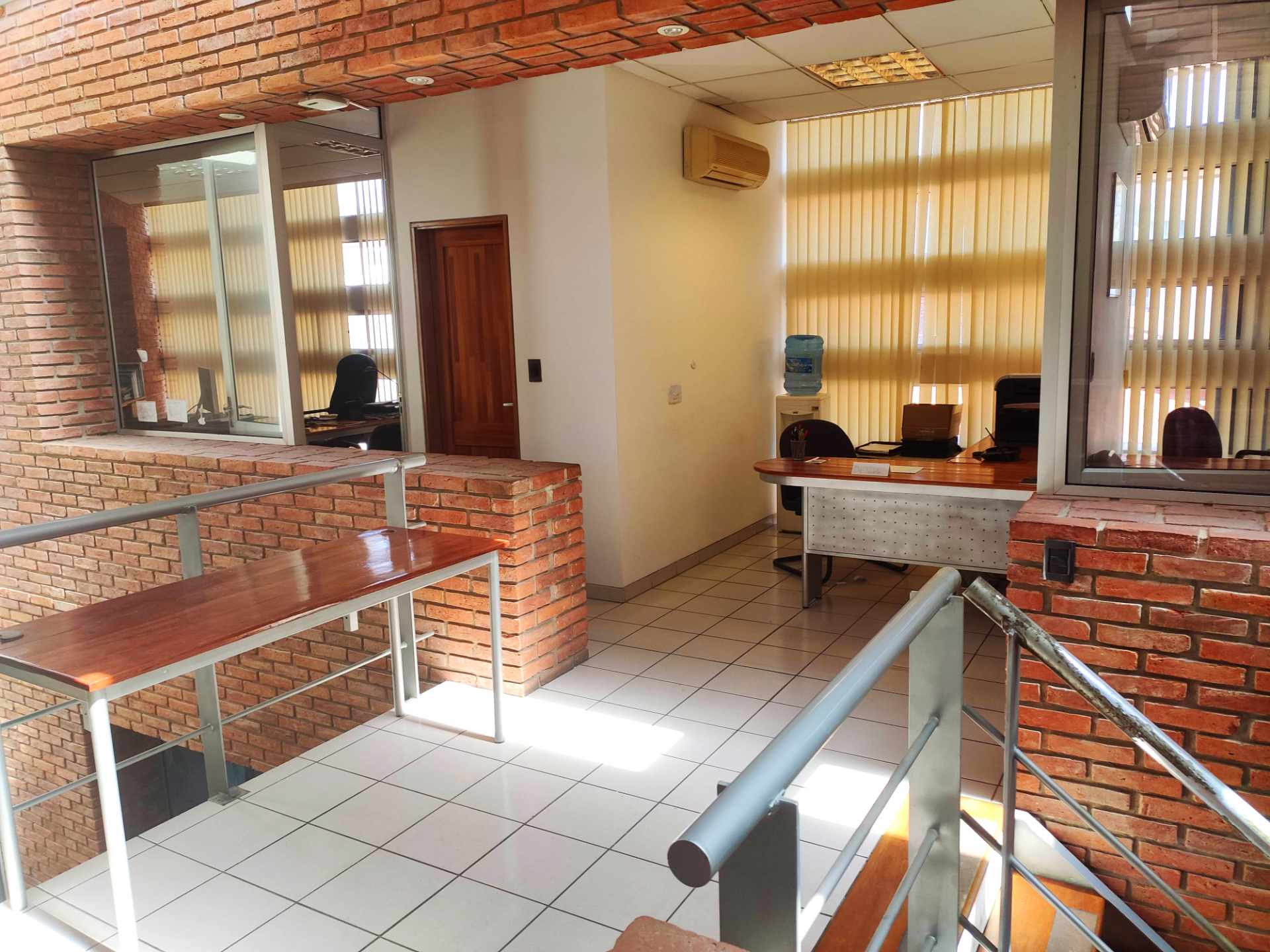 Edificio en VentaOFERTA EDIFICIO EMPRESARIAL EN EQUIPETROL Foto 8