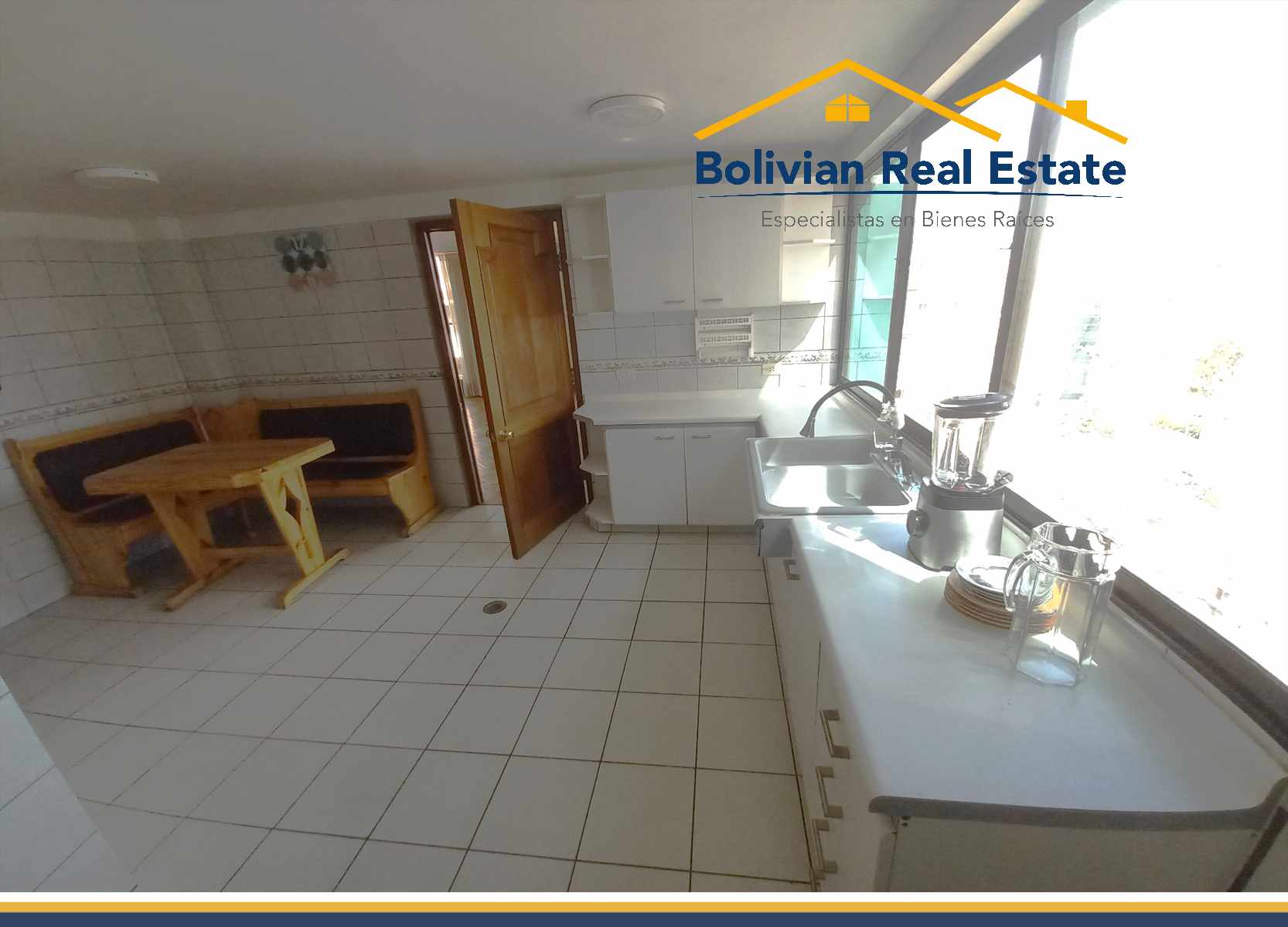 En Alquiler a Bs 4,650 Foto 3