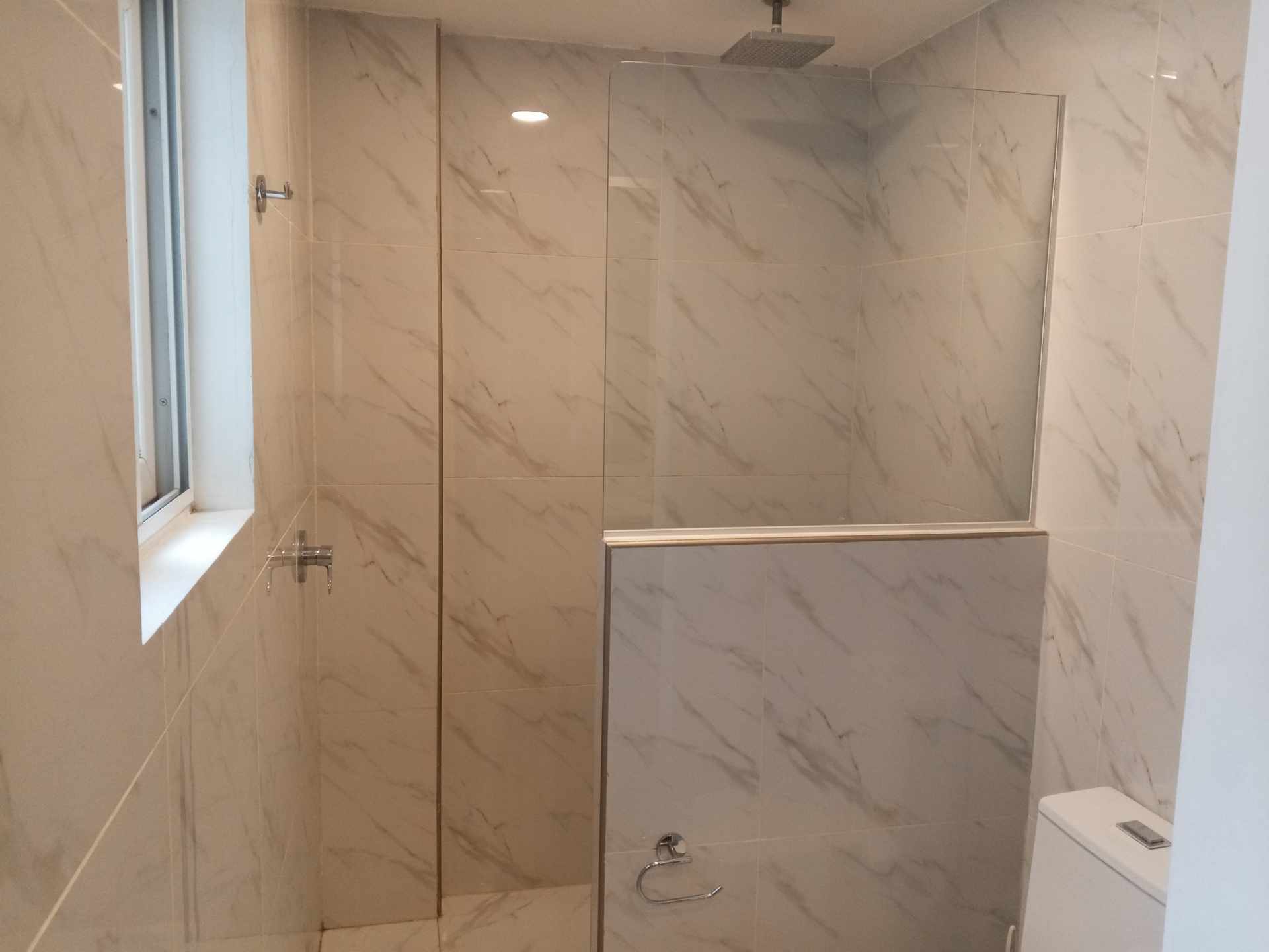 Departamento en Alquiler[CONDOMINIO AGUSTINA| EQUIPETROL NORTE] ALQUILER DEPARTAMENTO AMOBLADO DE 2 DORMITORIOS CON PARQUEO TECHADO. Foto 16