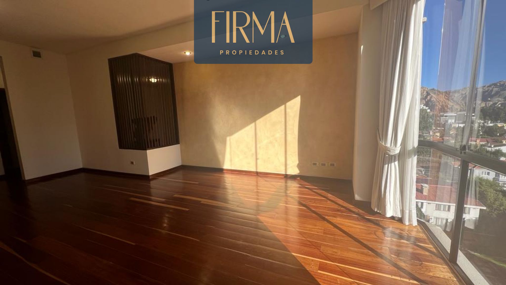 Departamento en VentaCOMPRA  ESTE DEPARTAMENTO EN CALACOTO 3 dormitorios 4 baños 1 parqueos Foto 12