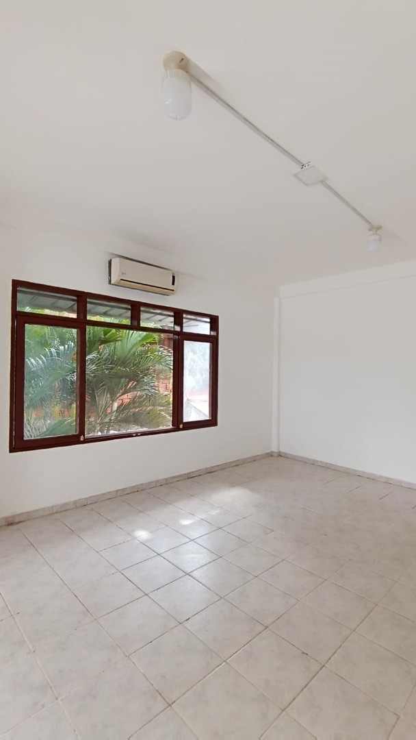 Casa Zona Norte
Av. Juan Pablo II
CASA INDEPENDIENTE  Foto 12