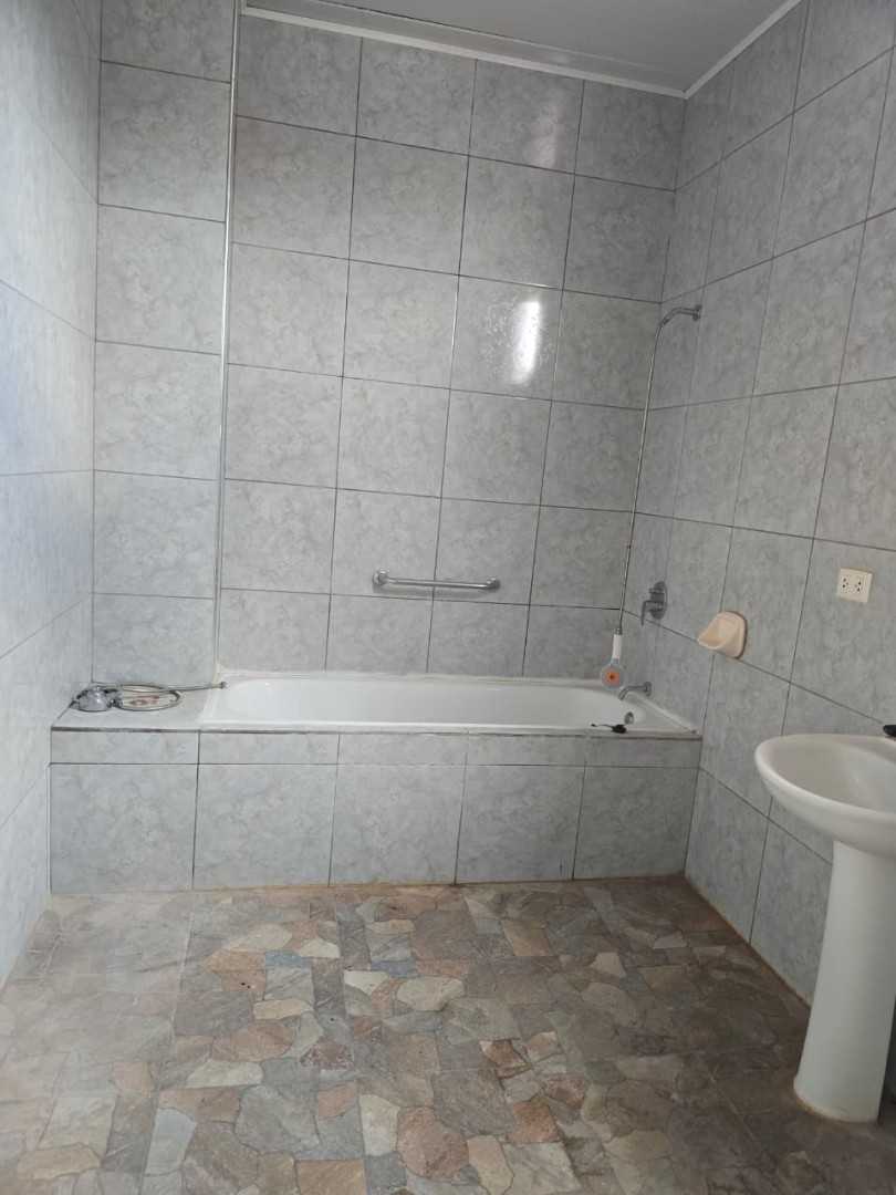 Casa Zona Norte – Av. Alemana, casa amplia en alquiler Foto 23