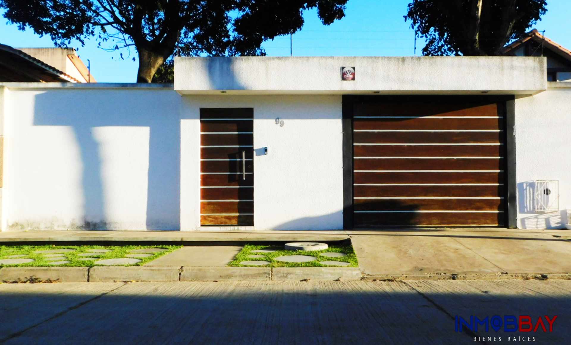 Casa CUARTO ANILLO AL NORTE CASA MINIMALISTA DE DOS PLANTAS Y 380 m2 CONSTRUIDOS Foto 20