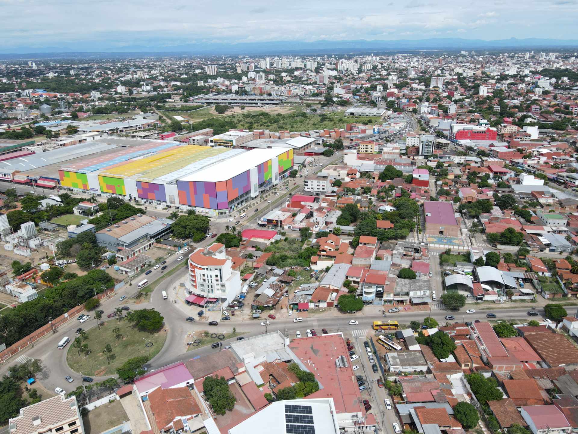 Terreno en VentaAV. 3ER ANILLO INTERNO Y AV. BRASIL, CENTRO COMERCIAL AV. BRASIL     Foto 3