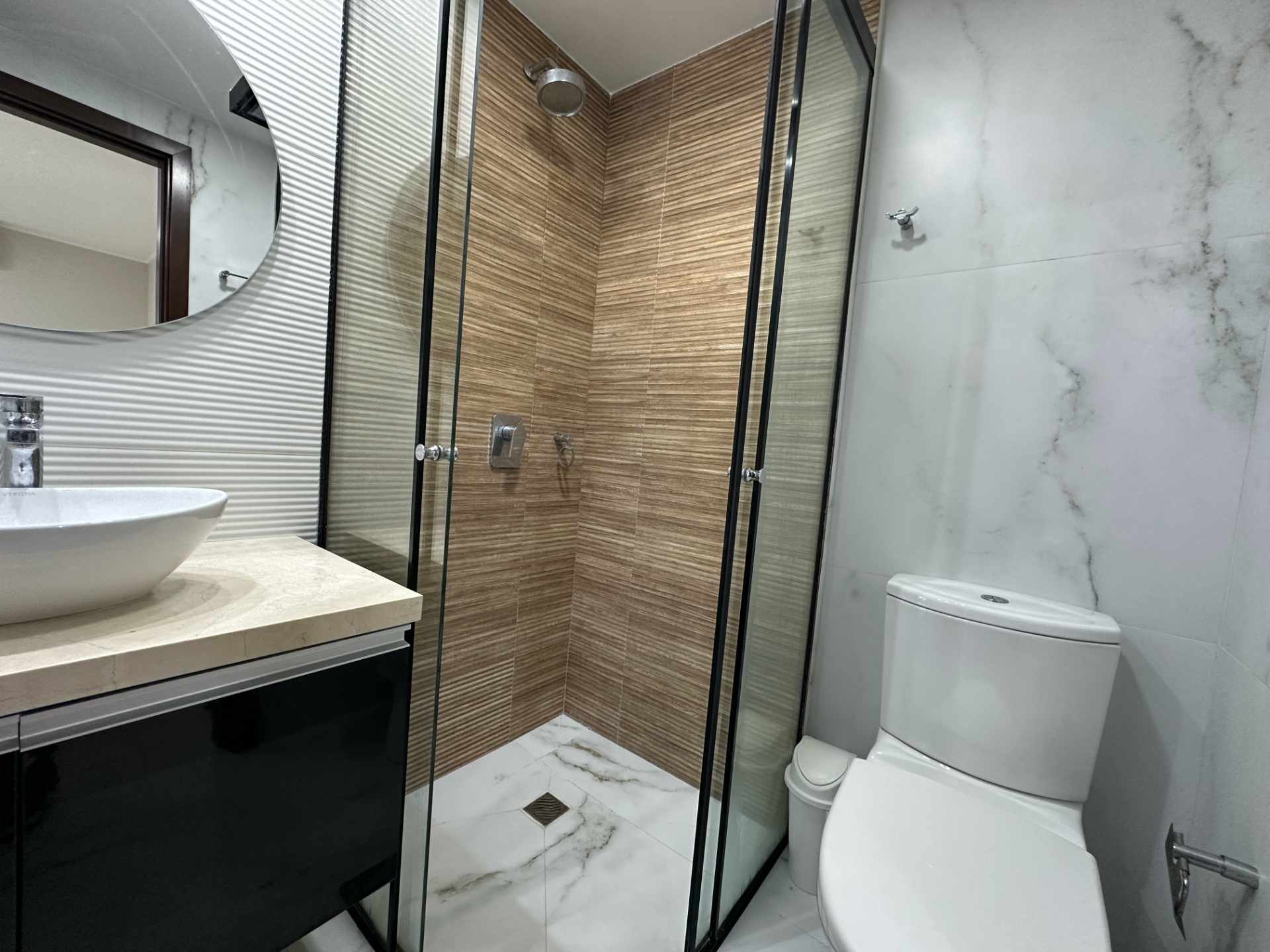 Departamento en Entre 4to y 5to anillo Norte en Santa Cruz de la Sierra 1 dormitorios 1 baños  Foto 9