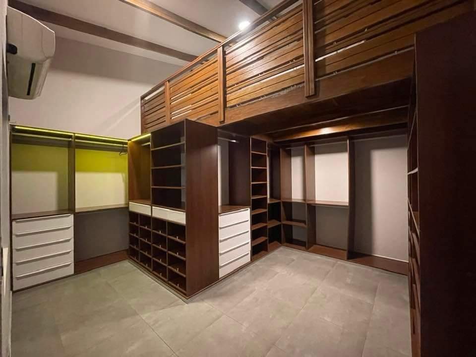 Casa en VentaCasa 4to anillo y Av. Pirai 3 dormitorios 2 baños 2 parqueos Foto 8