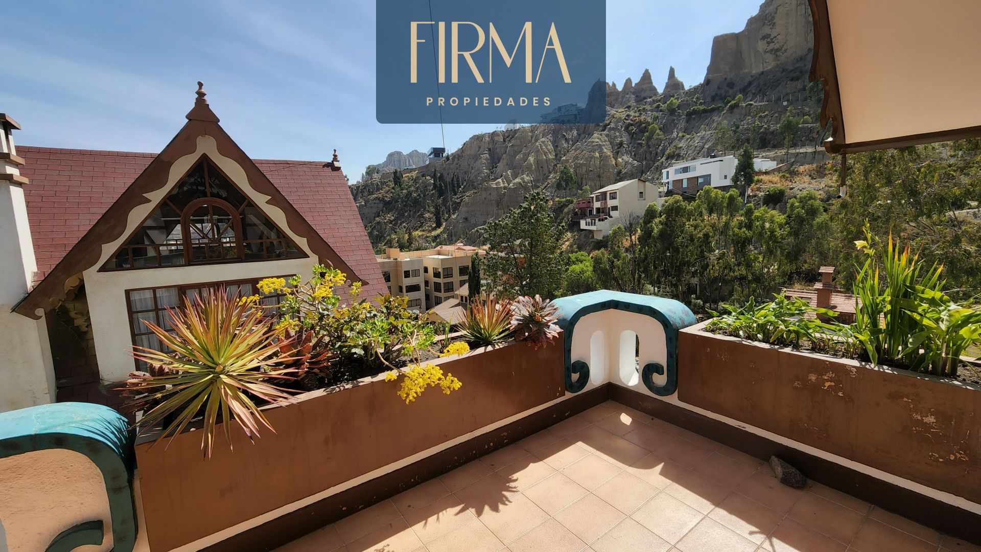 Casa en VentaCASA EN VENTA, ACHUMANI, COND, PRIVADO 5 dormitorios 5 baños 2 parqueos Foto 4