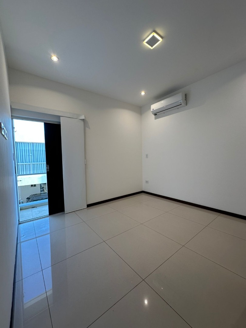 En Alquiler a Bs 9,500 Foto 12