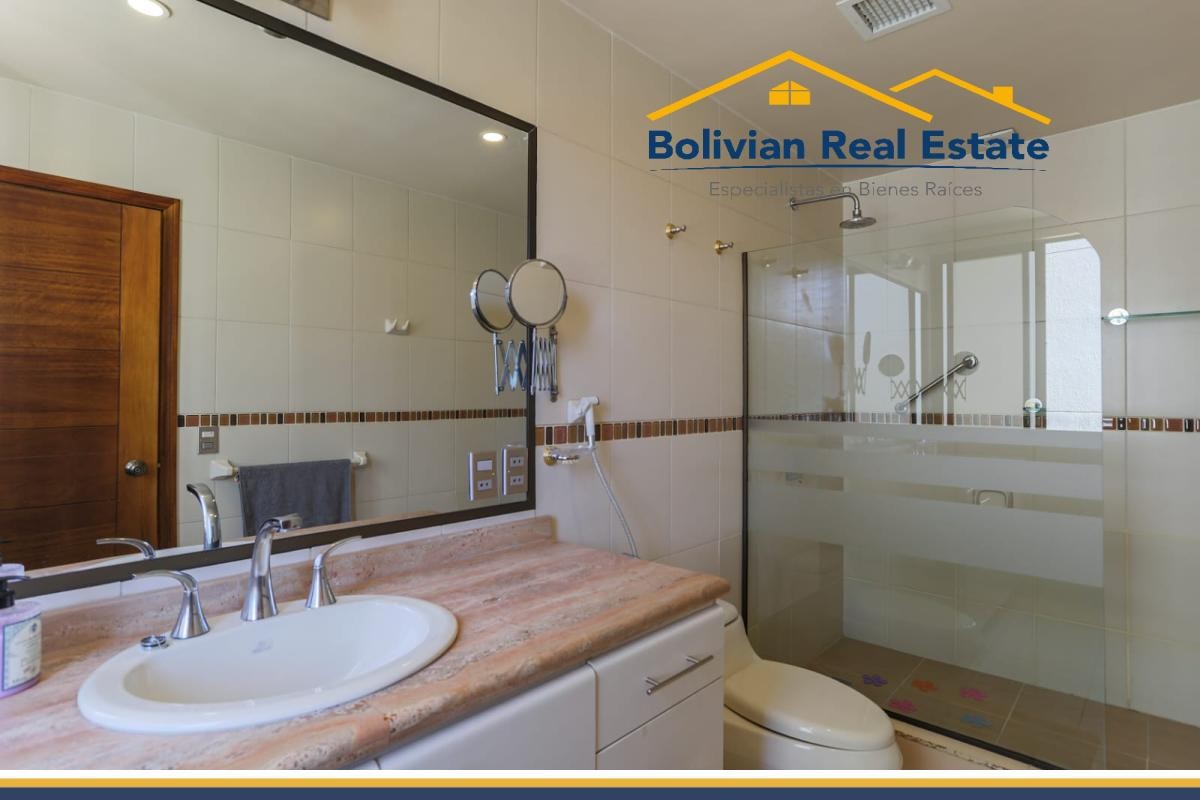 En Alquiler a $us 1,800 Foto 14