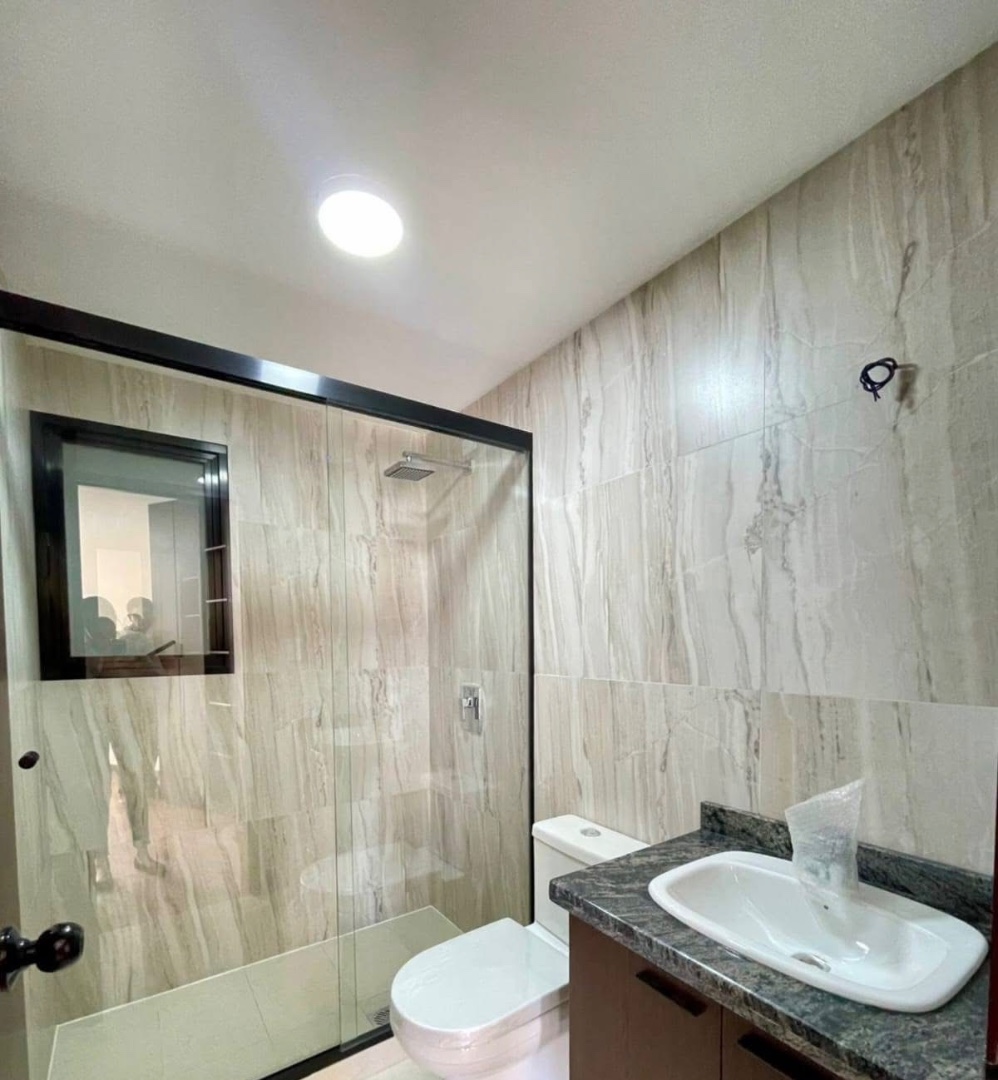 Departamento en Obrajes en La Paz 1 dormitorios 2 baños 1 parqueos Foto 12