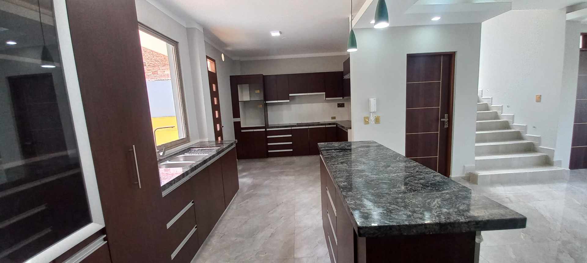 Casa en VentaInmediaciones Campo Ferial y Country Club, OTB Exaltación, en pasaje cerrado, Urbanización La Rinconada, Zona Alalay Foto 40