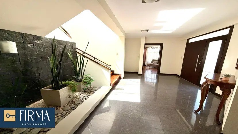 Casa en VentaCASA EM VENTA EN ACHUMANI 4 dormitorios 6 baños 4 parqueos Foto 5