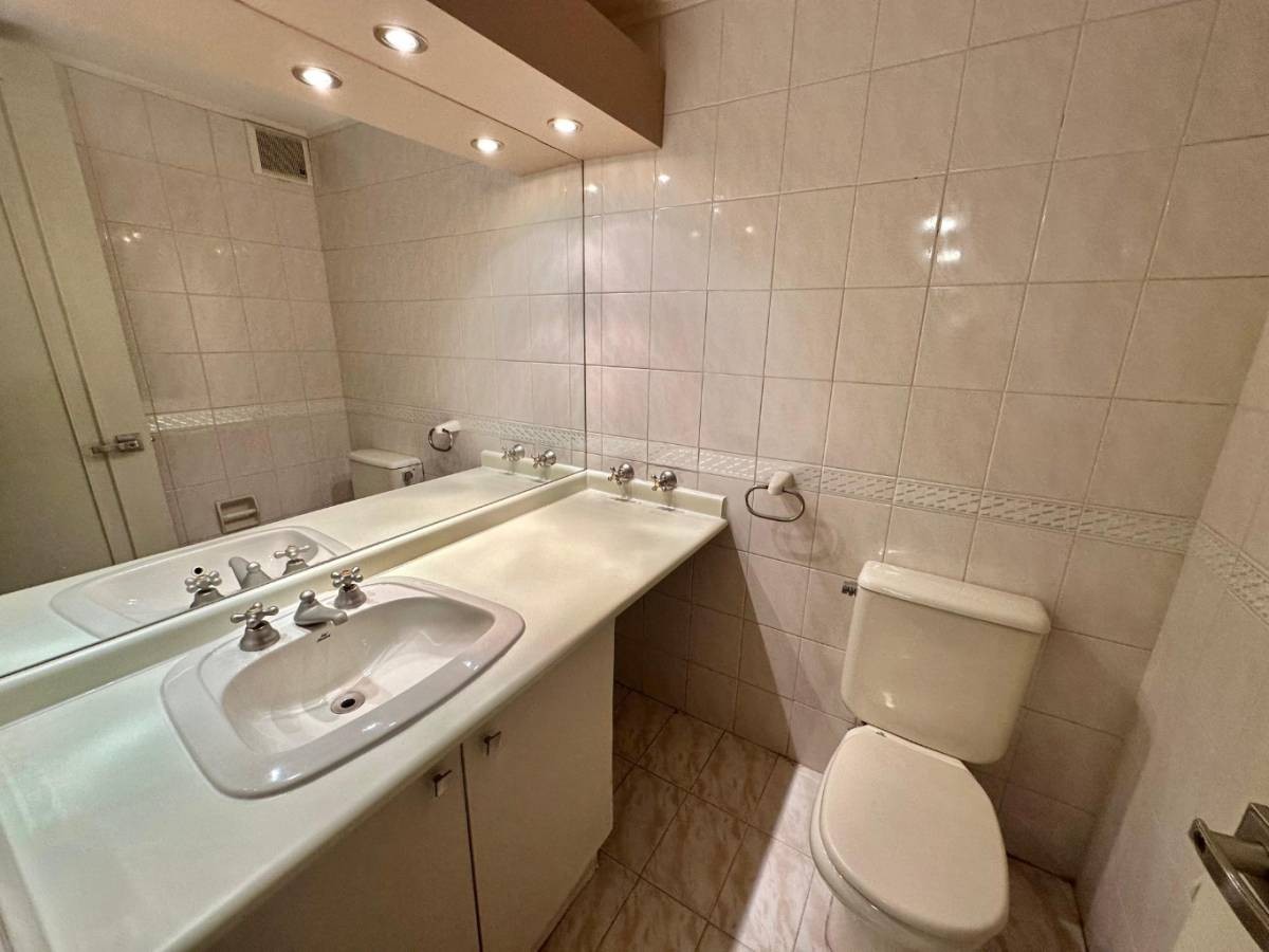 Casa en VentaCALLE 21 DE CALACOTO Y AV. COSTANERA CONDOMINIO CERRO GEMELO II Foto 16