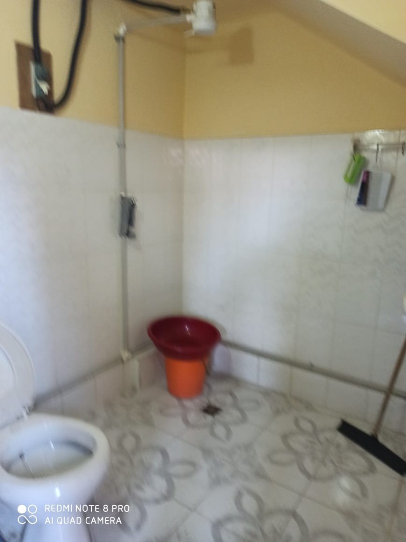 Casa en Pasankeri en La Paz 8 dormitorios 4 baños 5 parqueos Foto 4